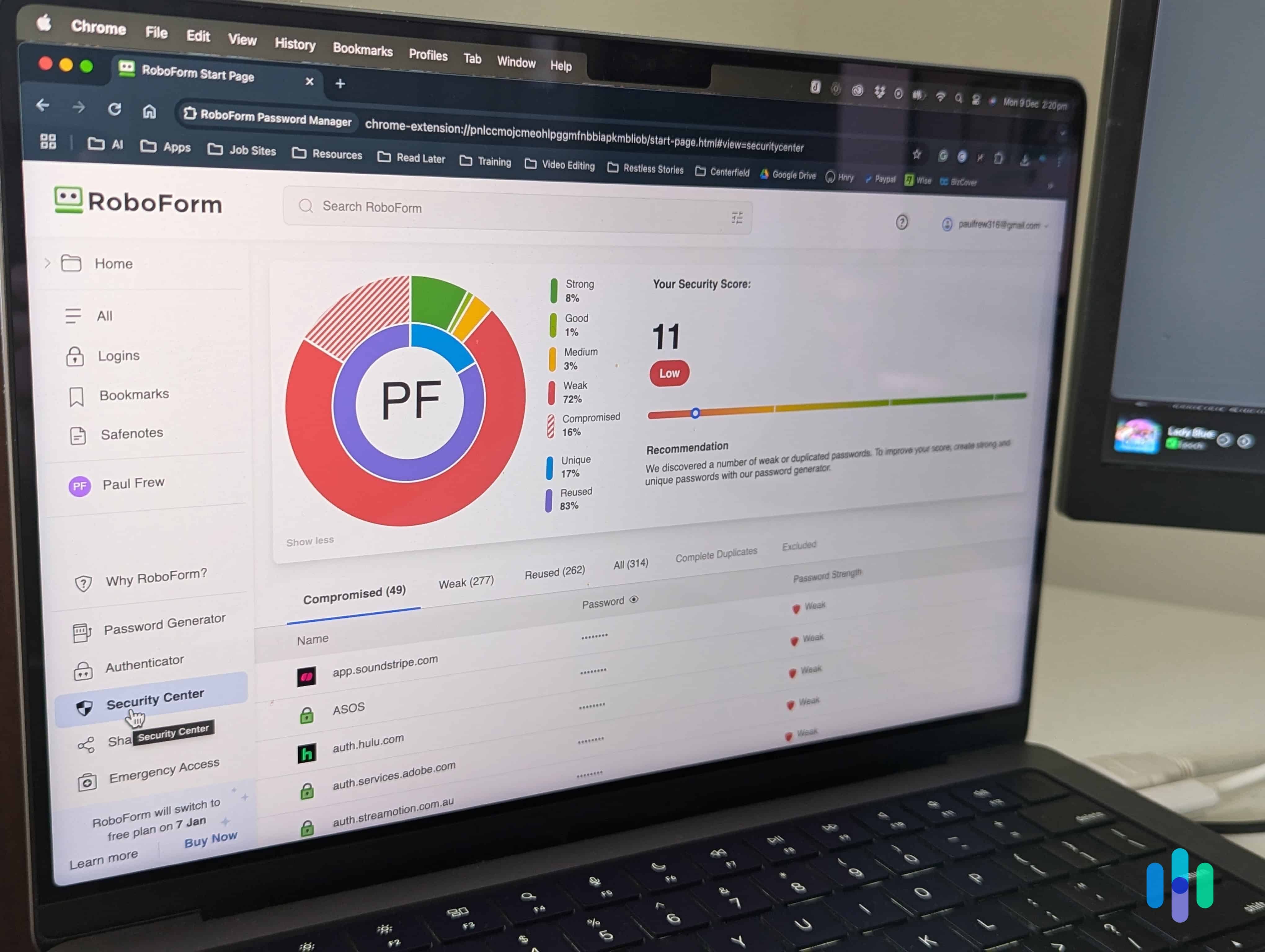 The Security Center assesses your data and gives you an overall score based on how secure your passwords are.